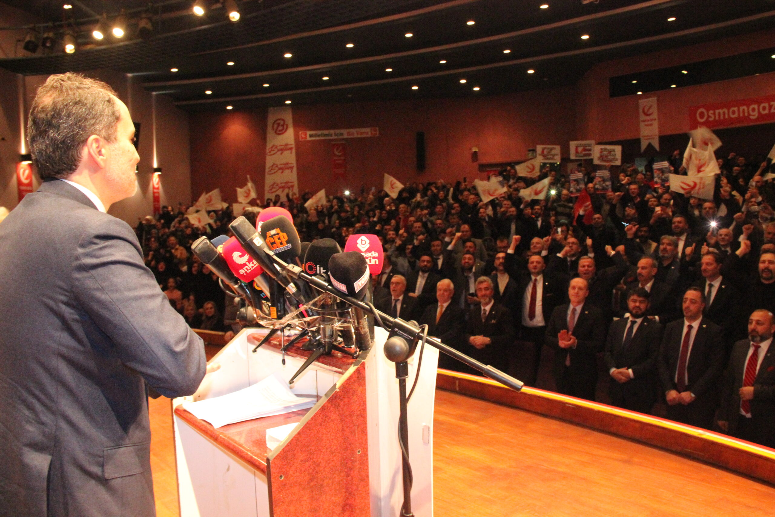 Fatih Erbakan’dan Bursa’da hükümet ve muhalefete 9’lu masa benzetmesi 