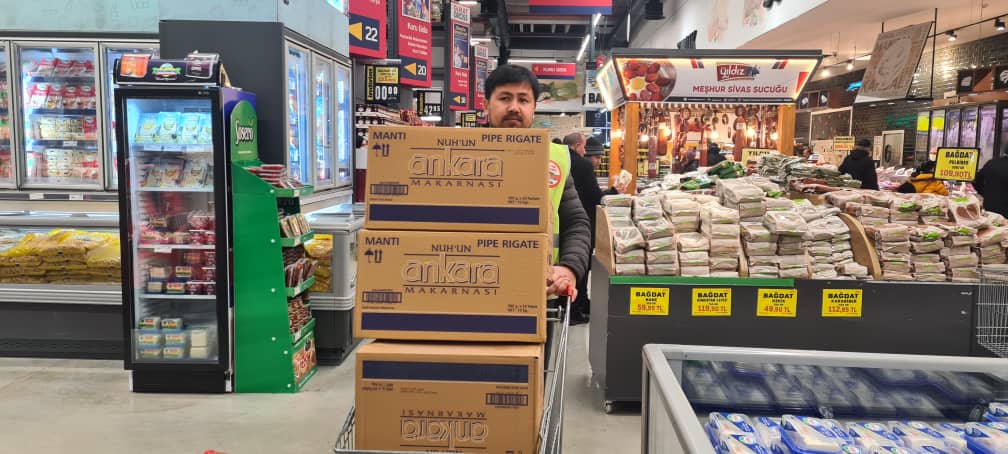 Özbekistan Türkiye için yardım toplamaya devam ediyor