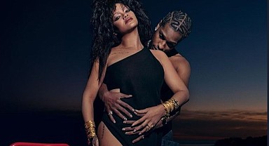 Rihanna, bebeğinin ismini 1 yıl sonra açıkladı