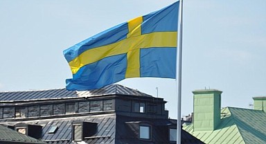 İsveç’te skandal karar: Polisin Kur’an-ı Kerim yakma yasağı kaldırıldı