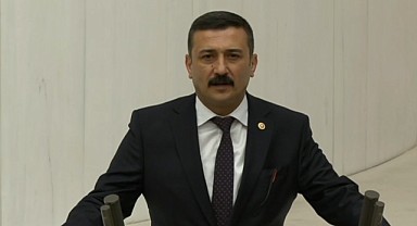 İyi Parti Bursa Milletvekili Yüksel Selçuk Türkoğlu Meclis’te Yemin Ediyor; TBMM’de 28. Dönem Başladı